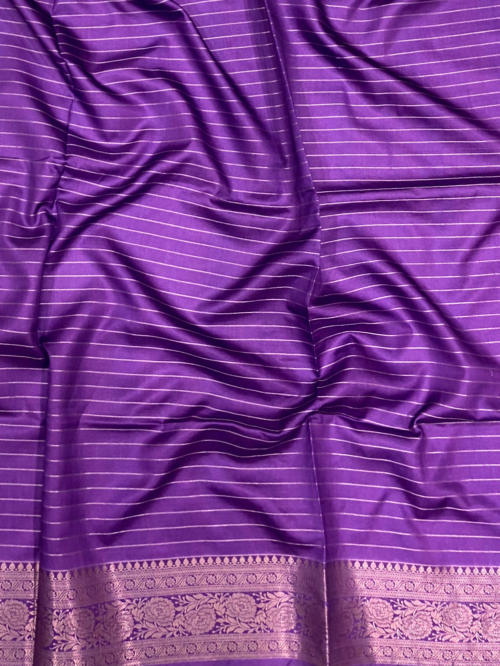 Pista Banarasi Silk Gadwal Pattu Saree