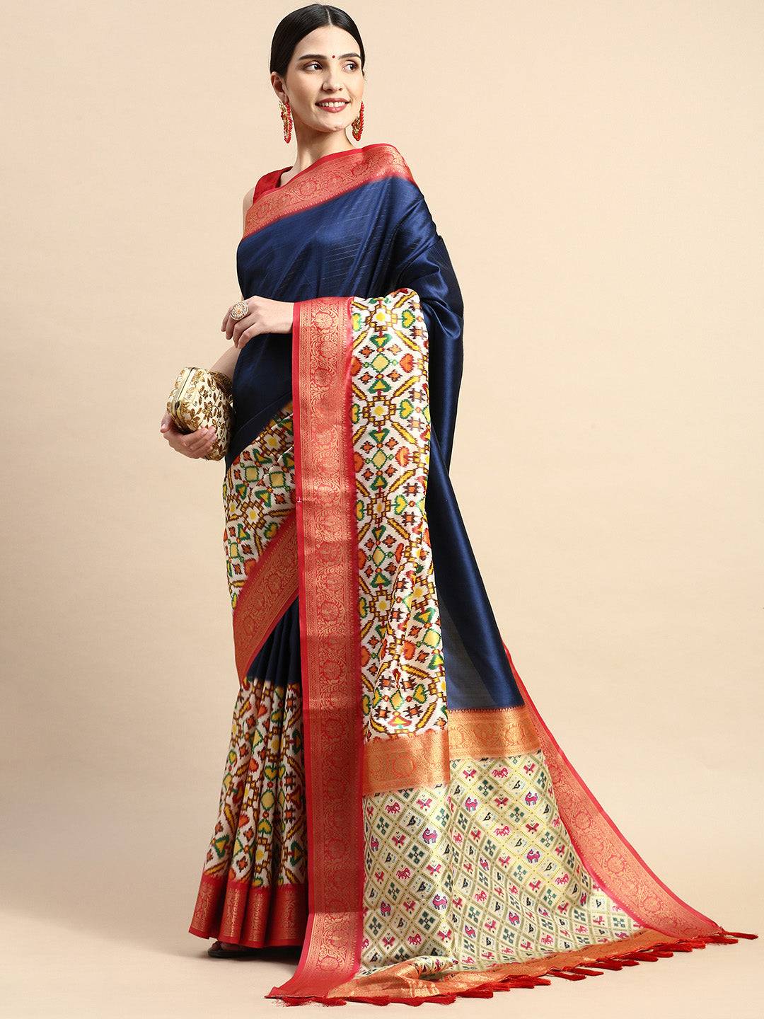  Ikkat Digital Print Soft Silk Saree Vastranand 