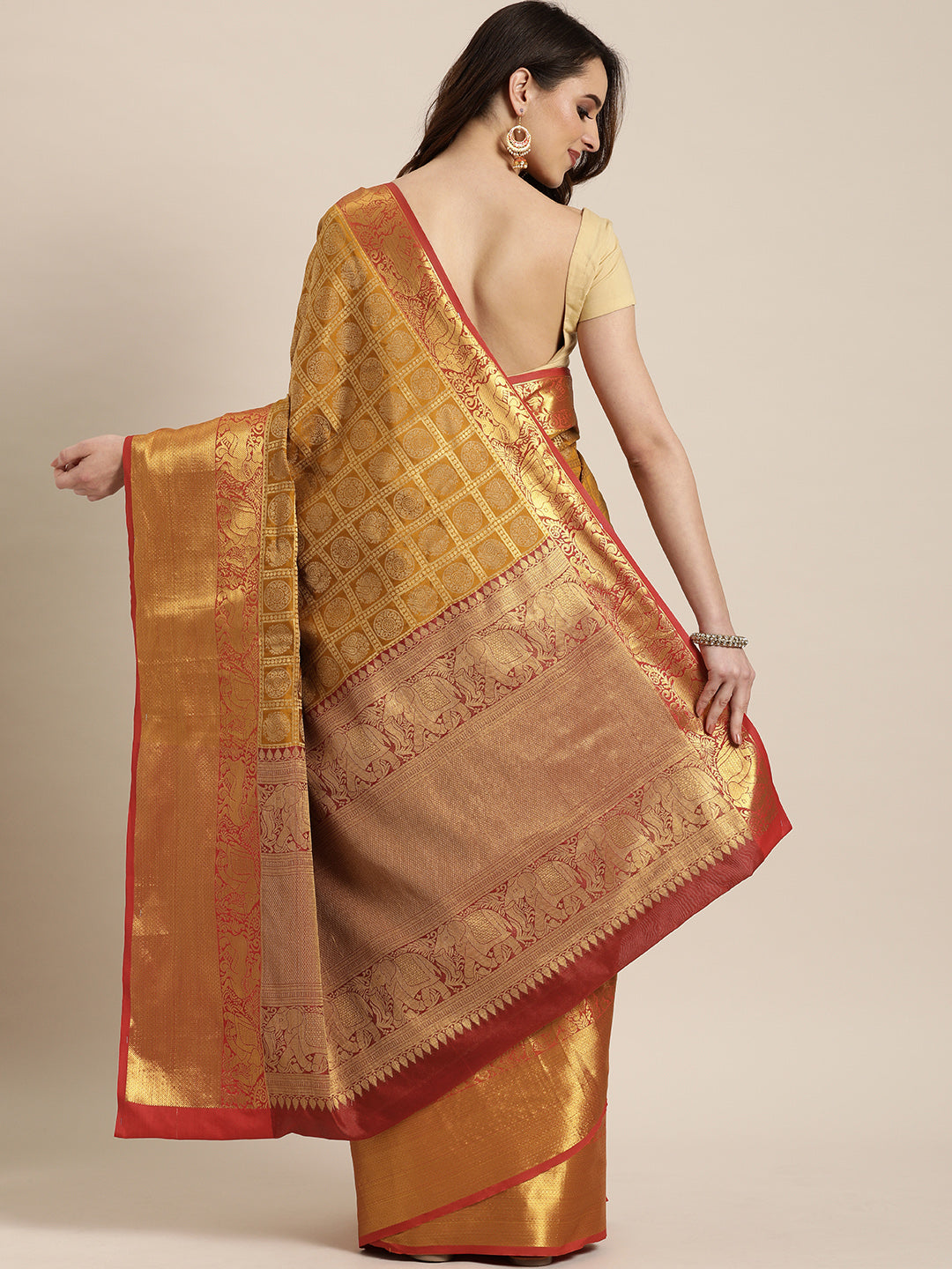 Stylish Gold Colour Geometric Print Kanjivaram Silk Saree 