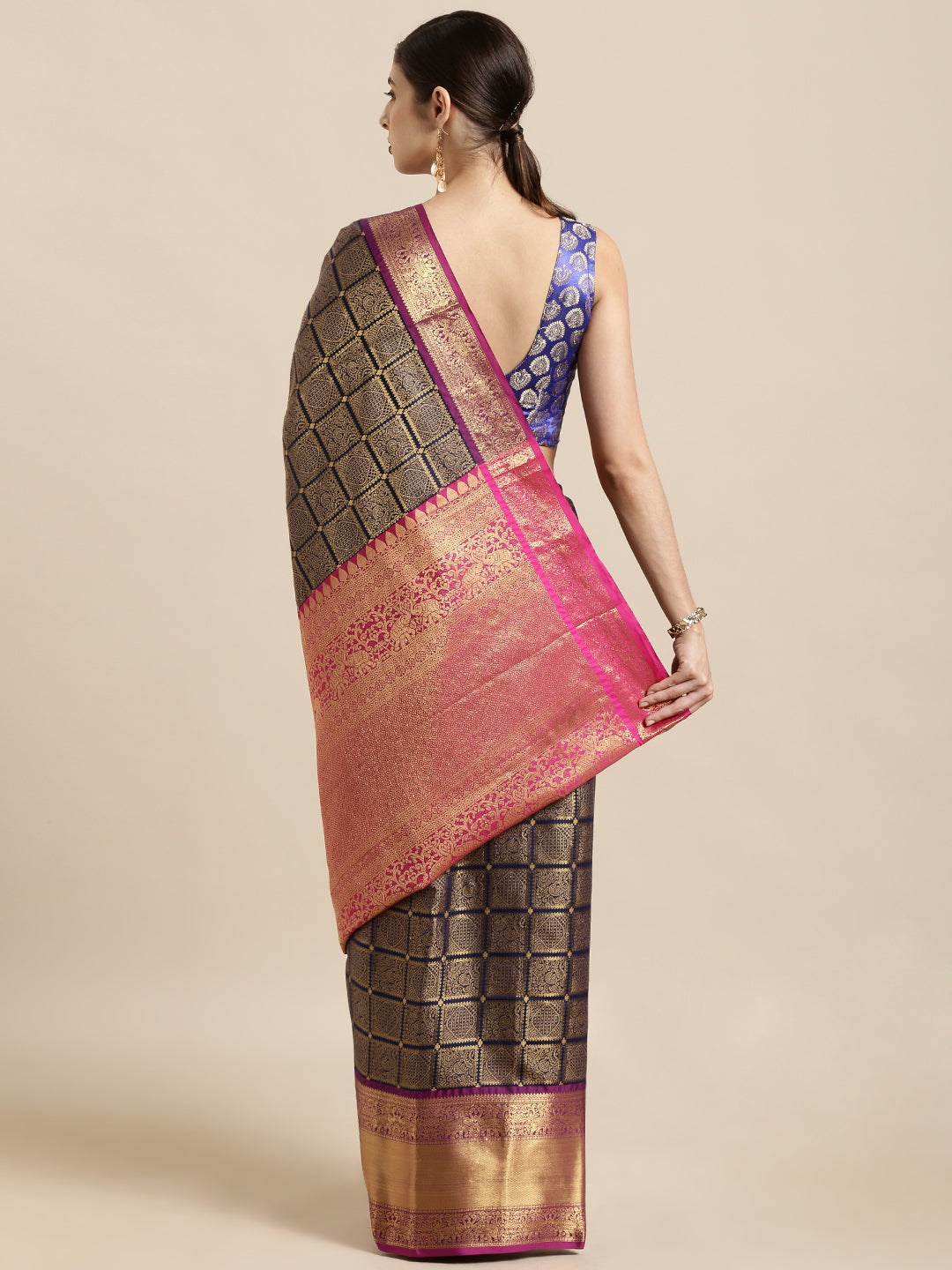 Kanjivaram Silk Saree With Checked Print in Navy Colour