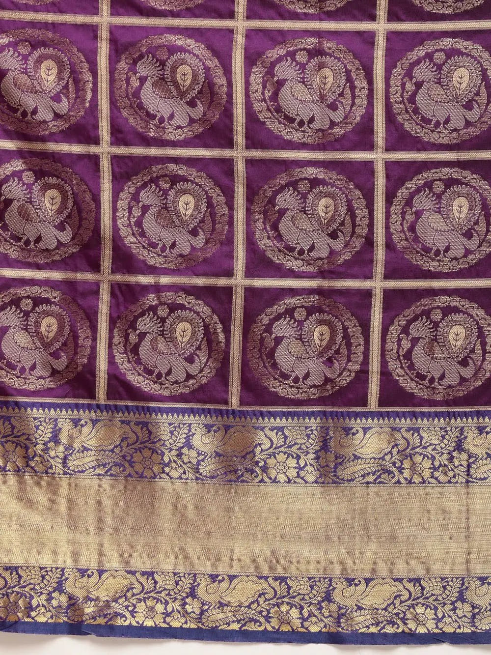 Banarasi Pattu Zari Motifs Saree