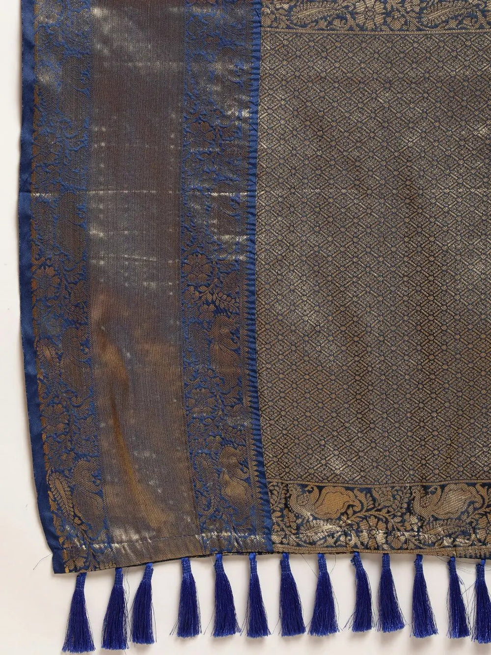 Banarasi Pattu Zari Motifs Saree