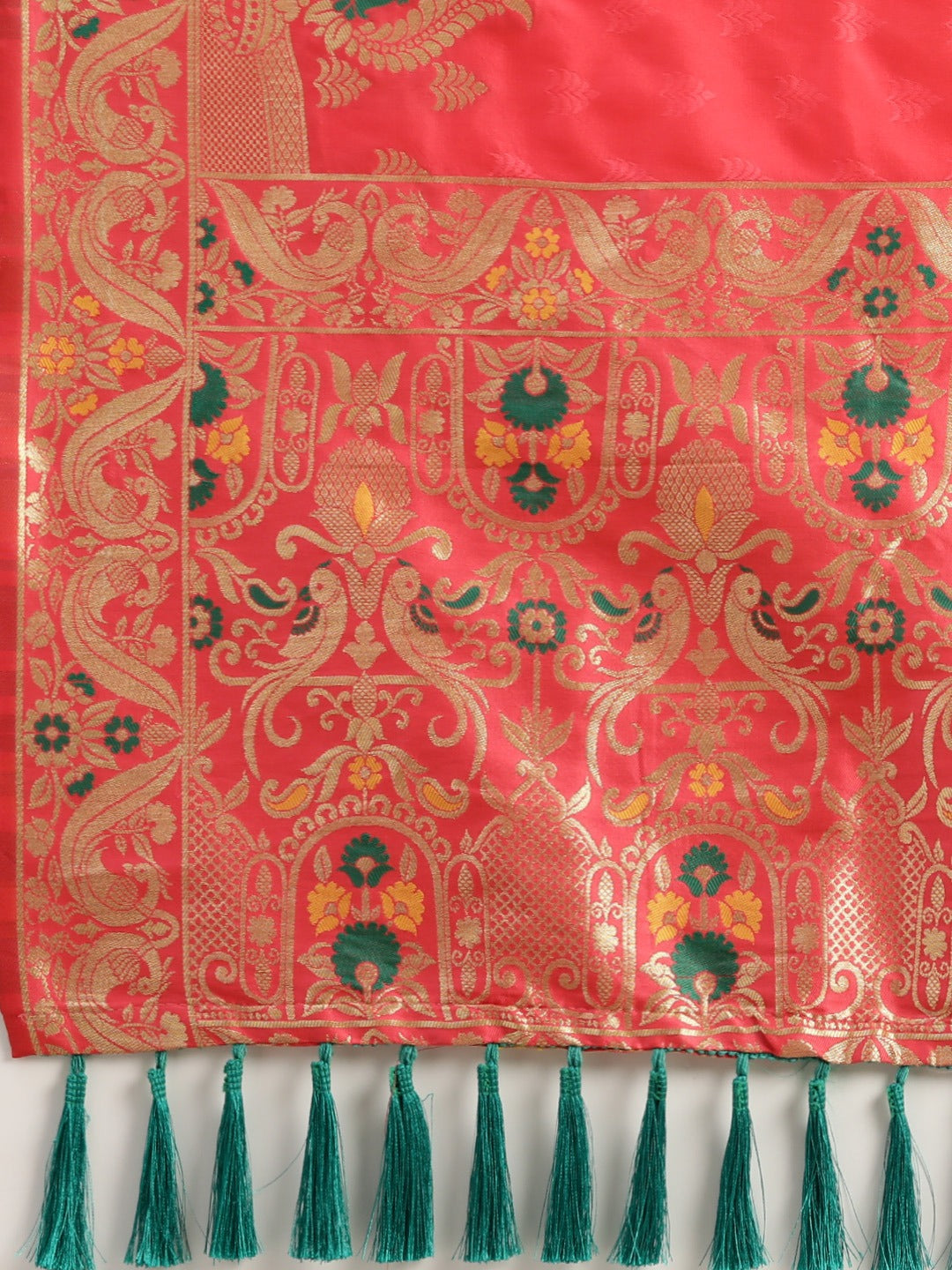 Stylish Kanjivaram Gajari Colour Ethnic Motifs Silk Saree