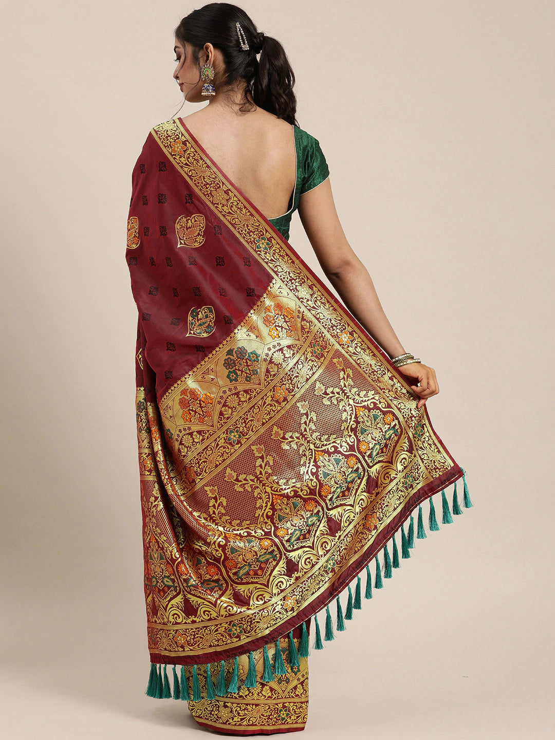 Stylish Maroon Kanjivaram Silk Saree