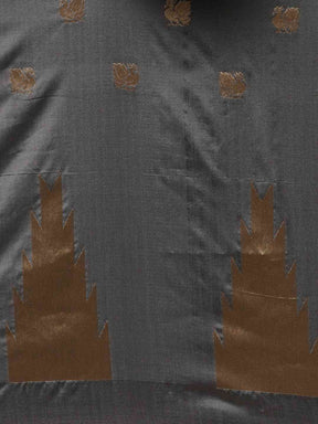  Exclusive Geometric Print Zari Silk Banarasi Saree