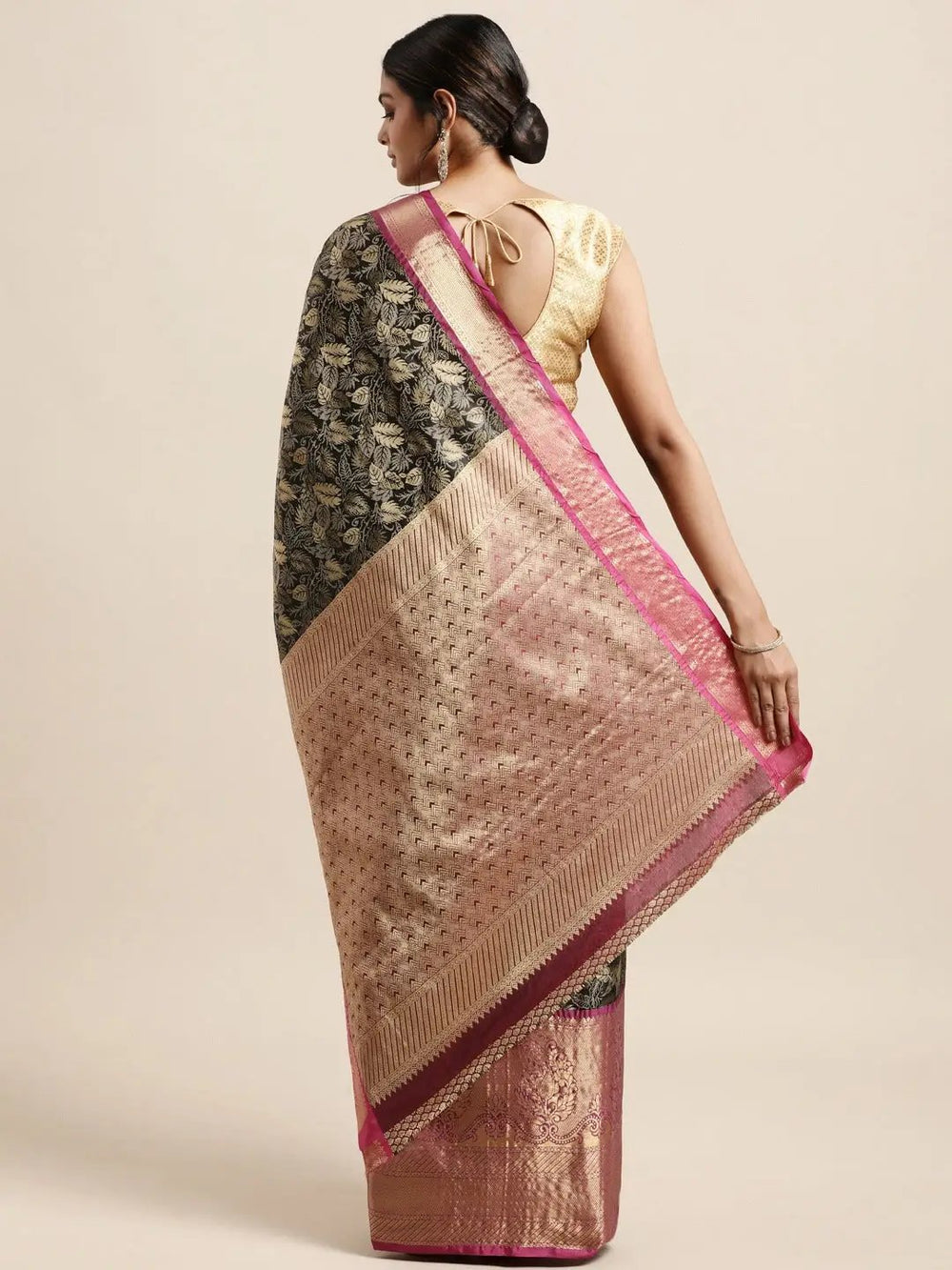 Stylish Kanjivaram Silk Saree Woven Design With Zari Work