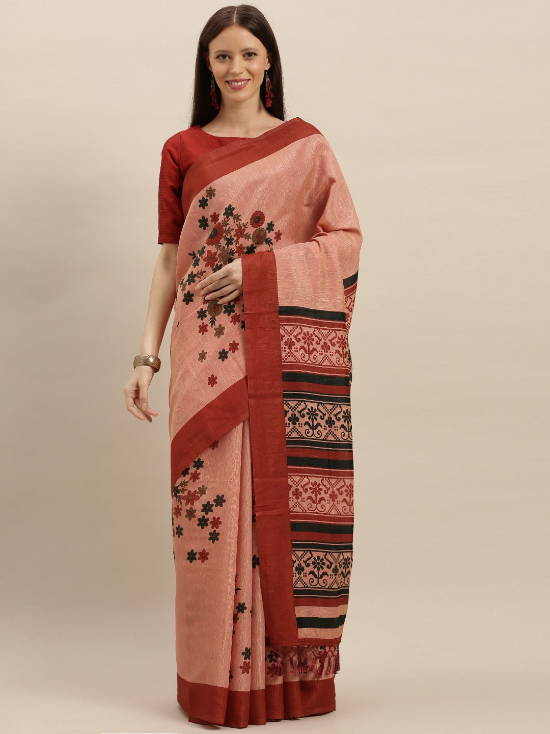 Stylish Gajari Colour Silk Saree With Solid Floral Print