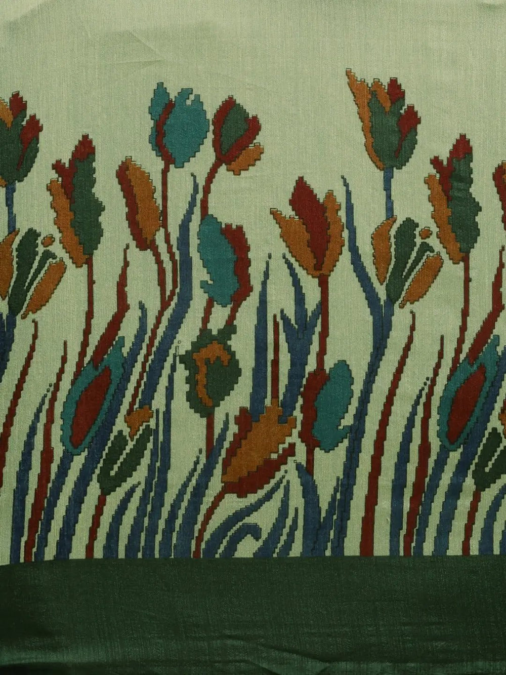 Latest Silk Saree With Solid Floral Print