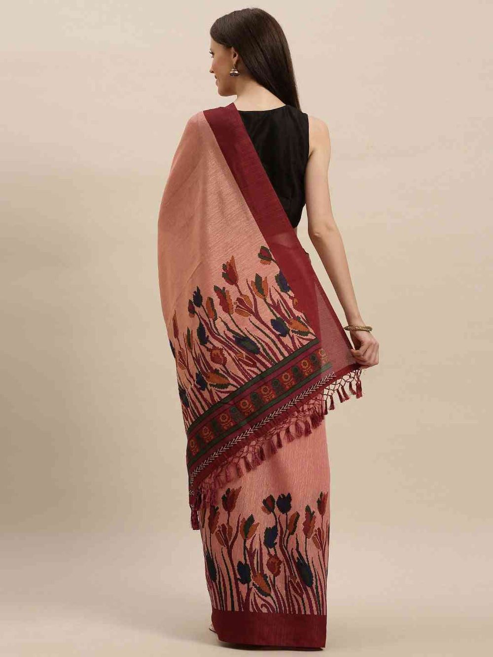 Stylish Silk Saree with Floral Print 