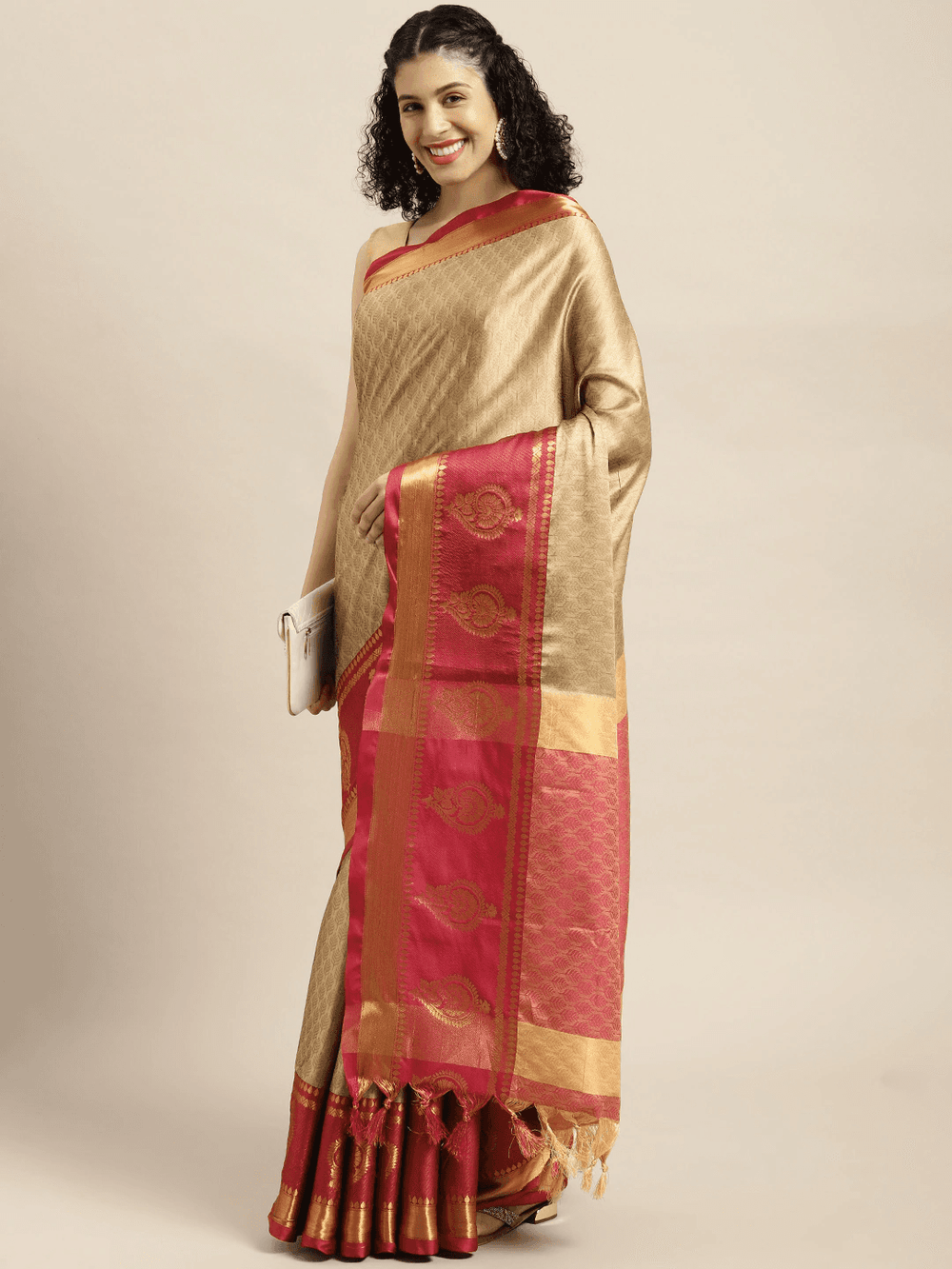 Uppada Cotton Silk Saree With Self Butti