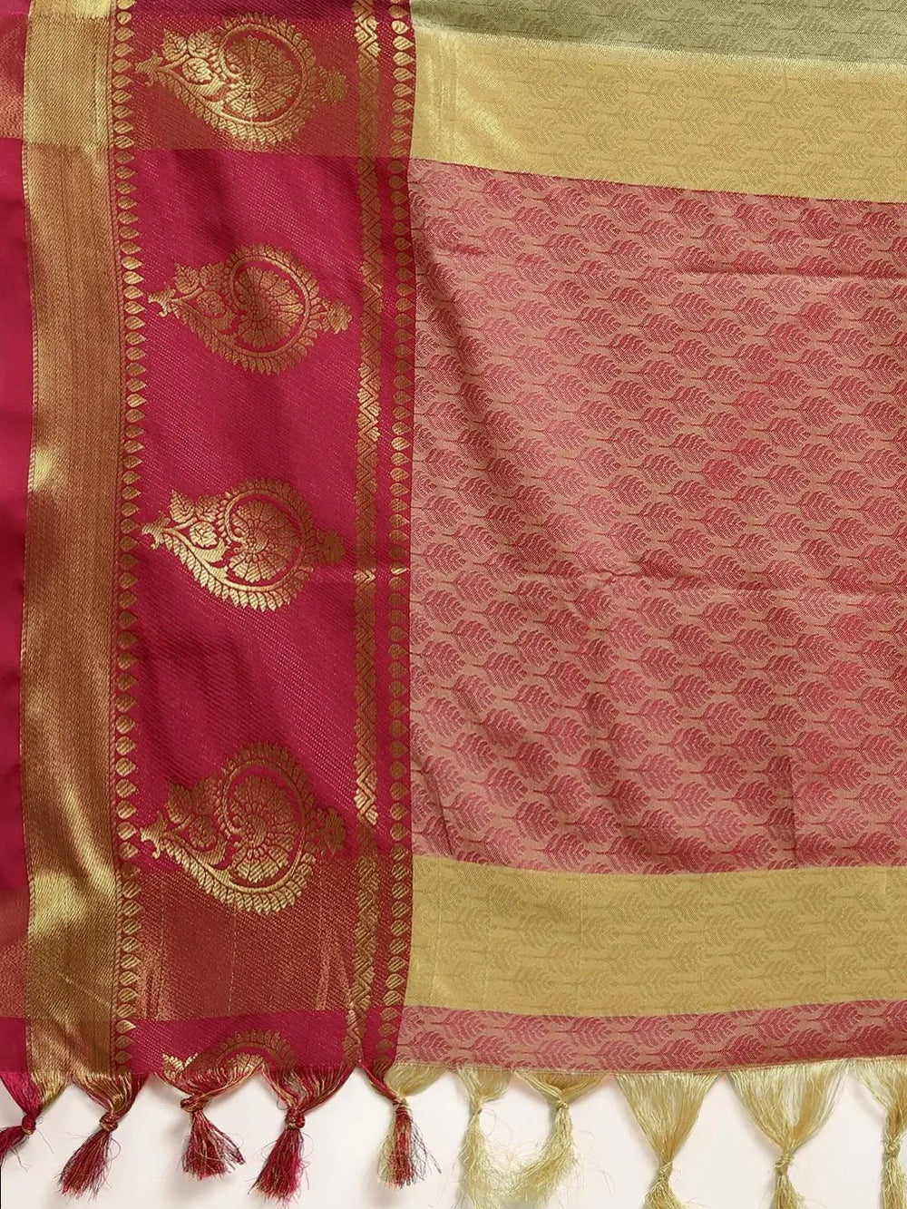 Uppada Cotton Silk Saree With Self Butti
