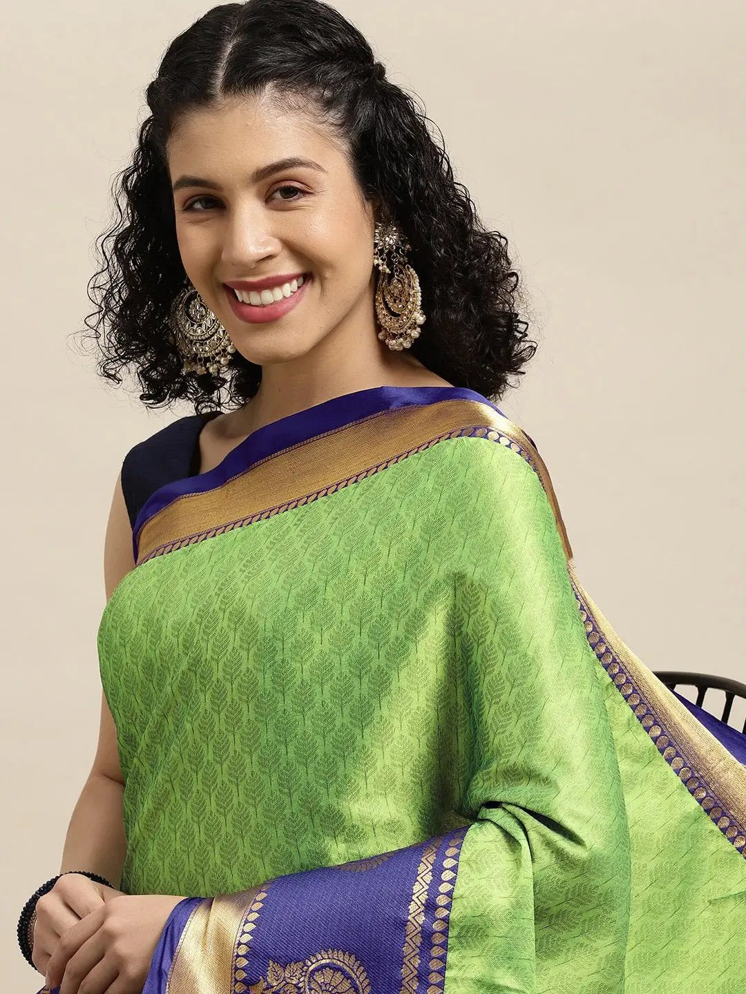 Uppada Cotton Silk Saree With Self Butti