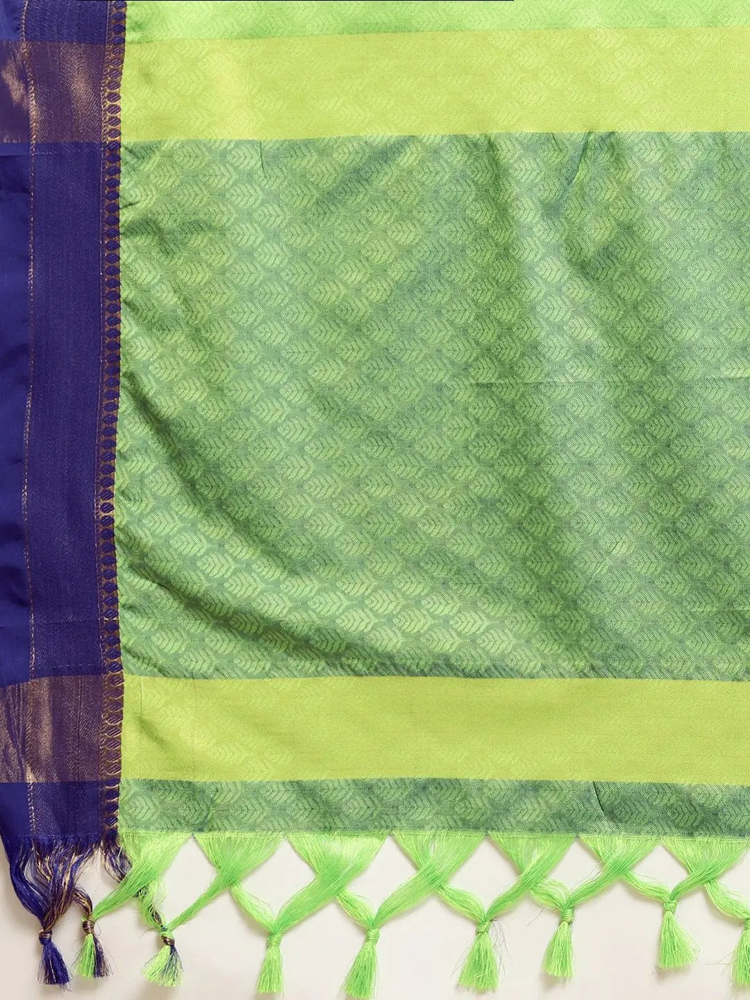 Uppada Cotton Silk Saree With Self Butti