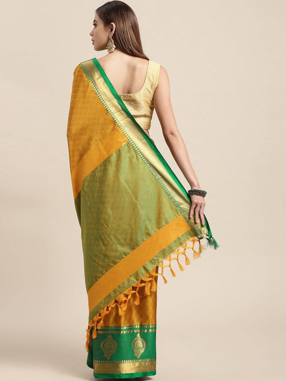 Uppada Cotton Silk Saree With Self Butti