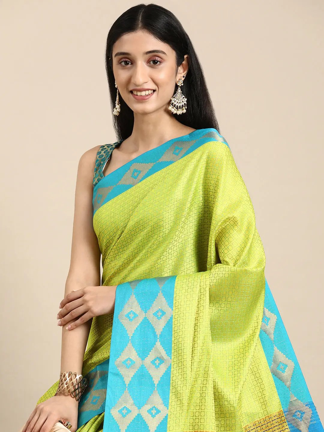 Uppada Cotton Silk Saree With Self Butti Design