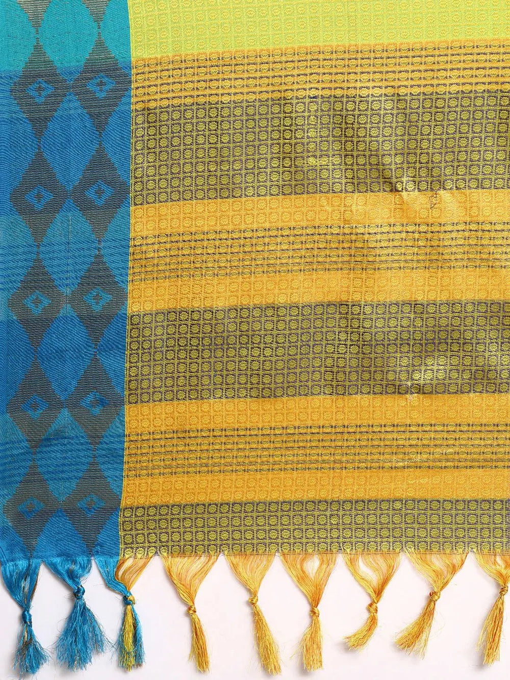 Uppada Cotton Silk Saree With Self Butti Design