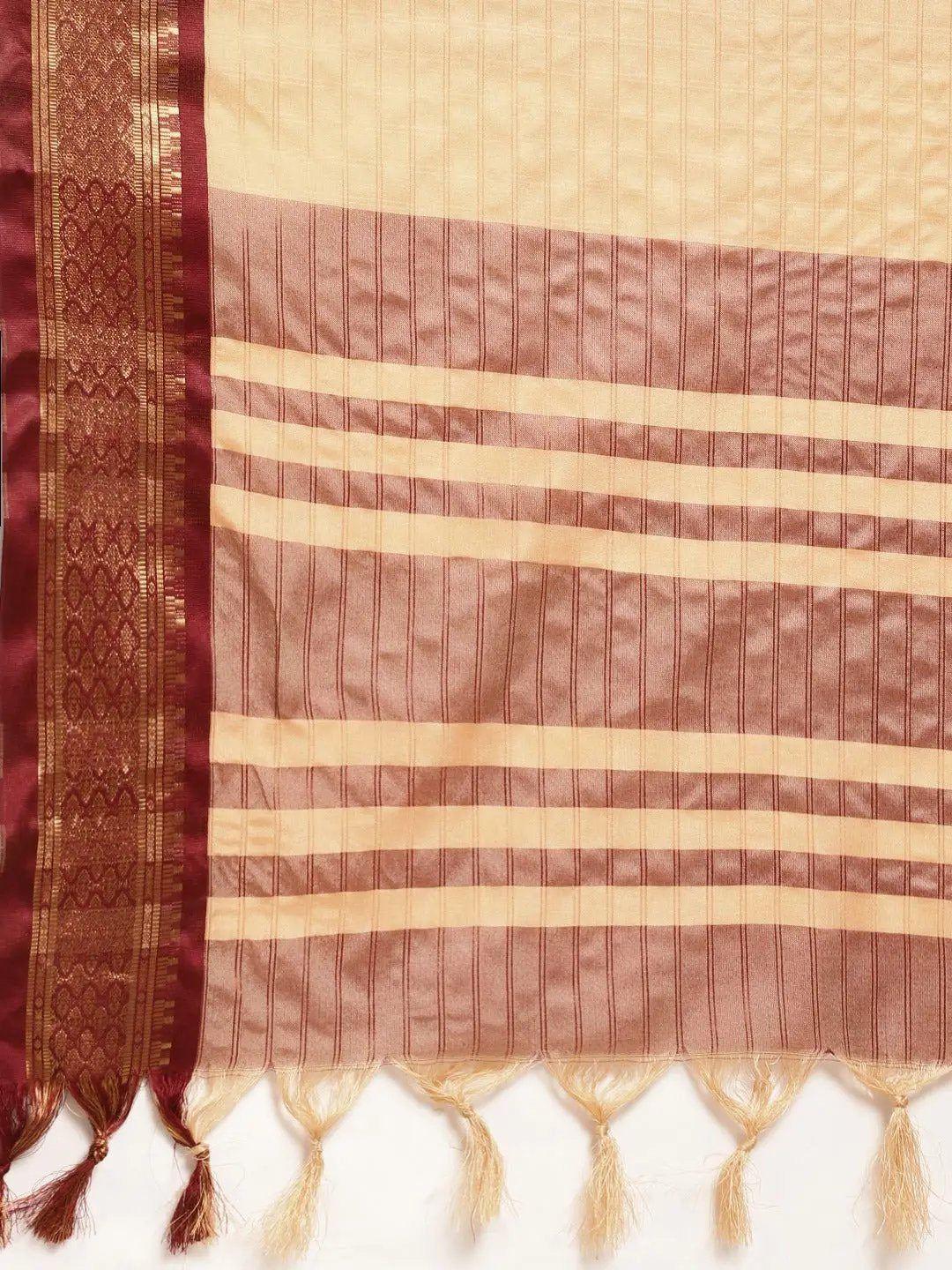 Uppada Cotton Silk Saree With Self Butti
