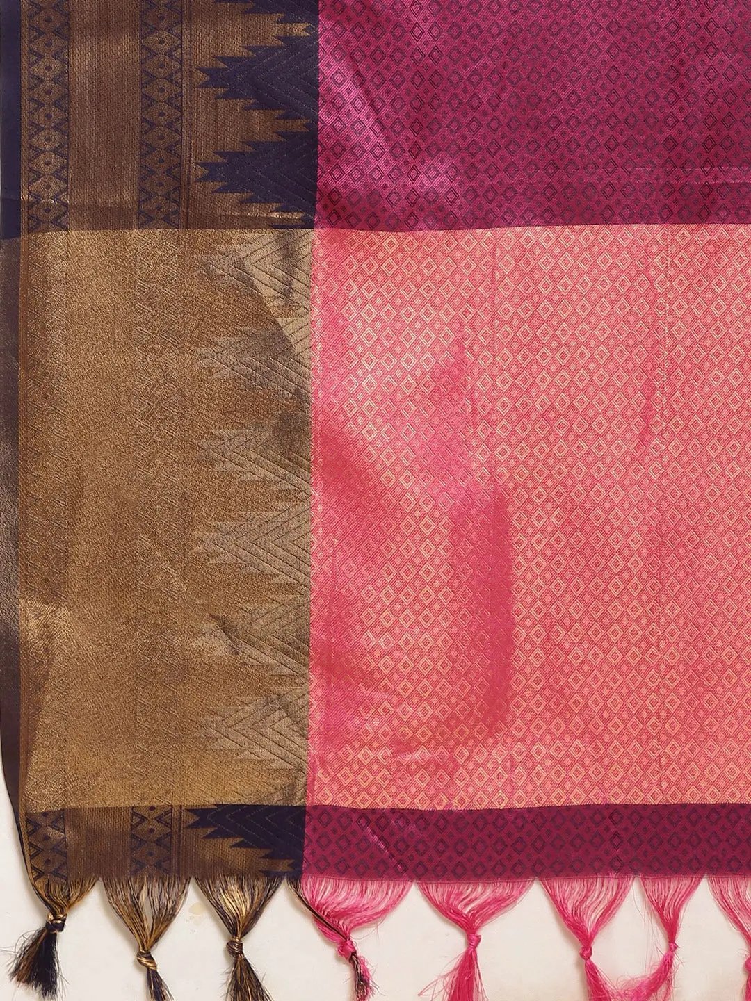 Uppada Cotton Silk Saree With Self Butti
