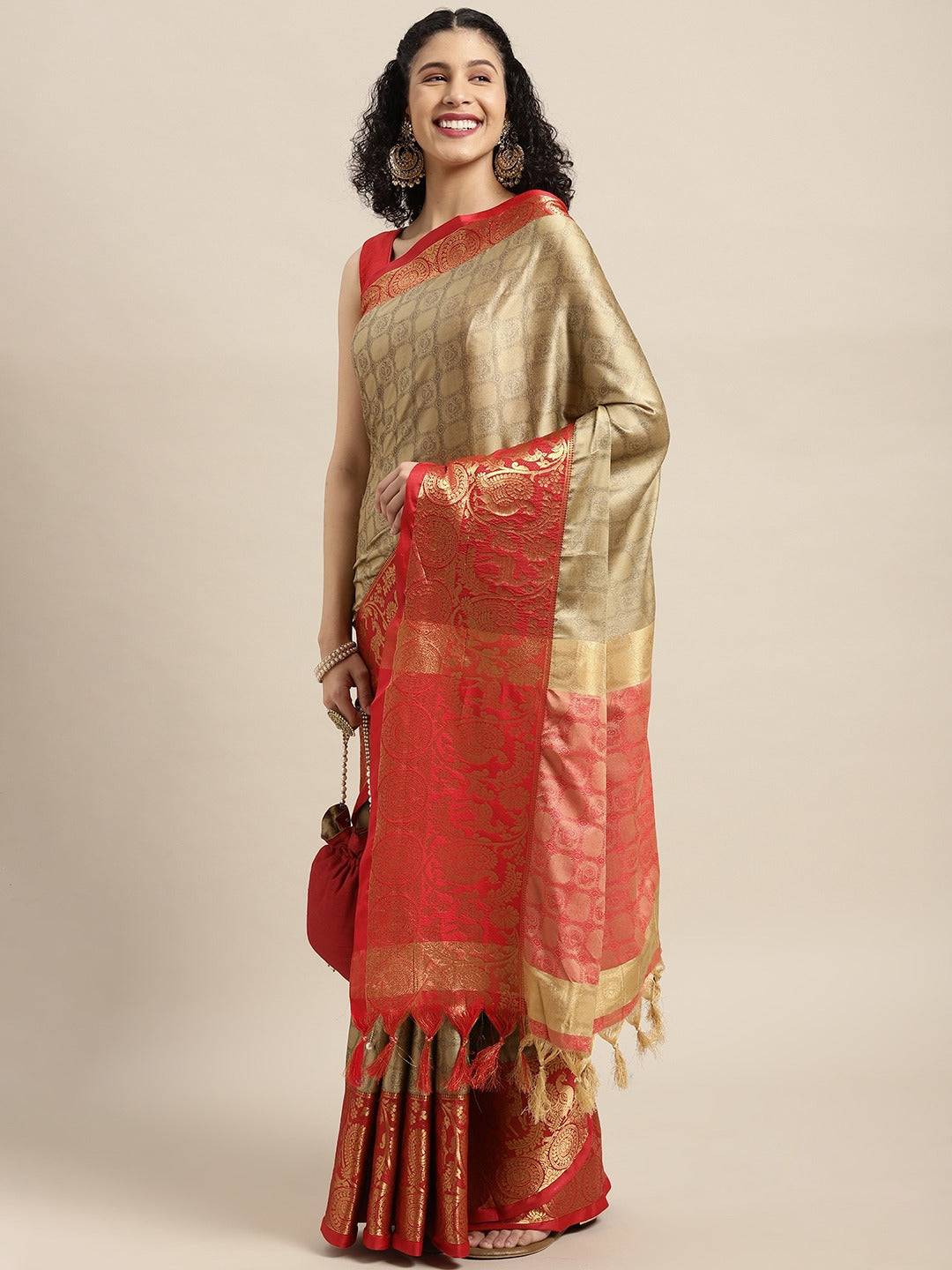 Uppada Cotton Silk Saree With Self Butti