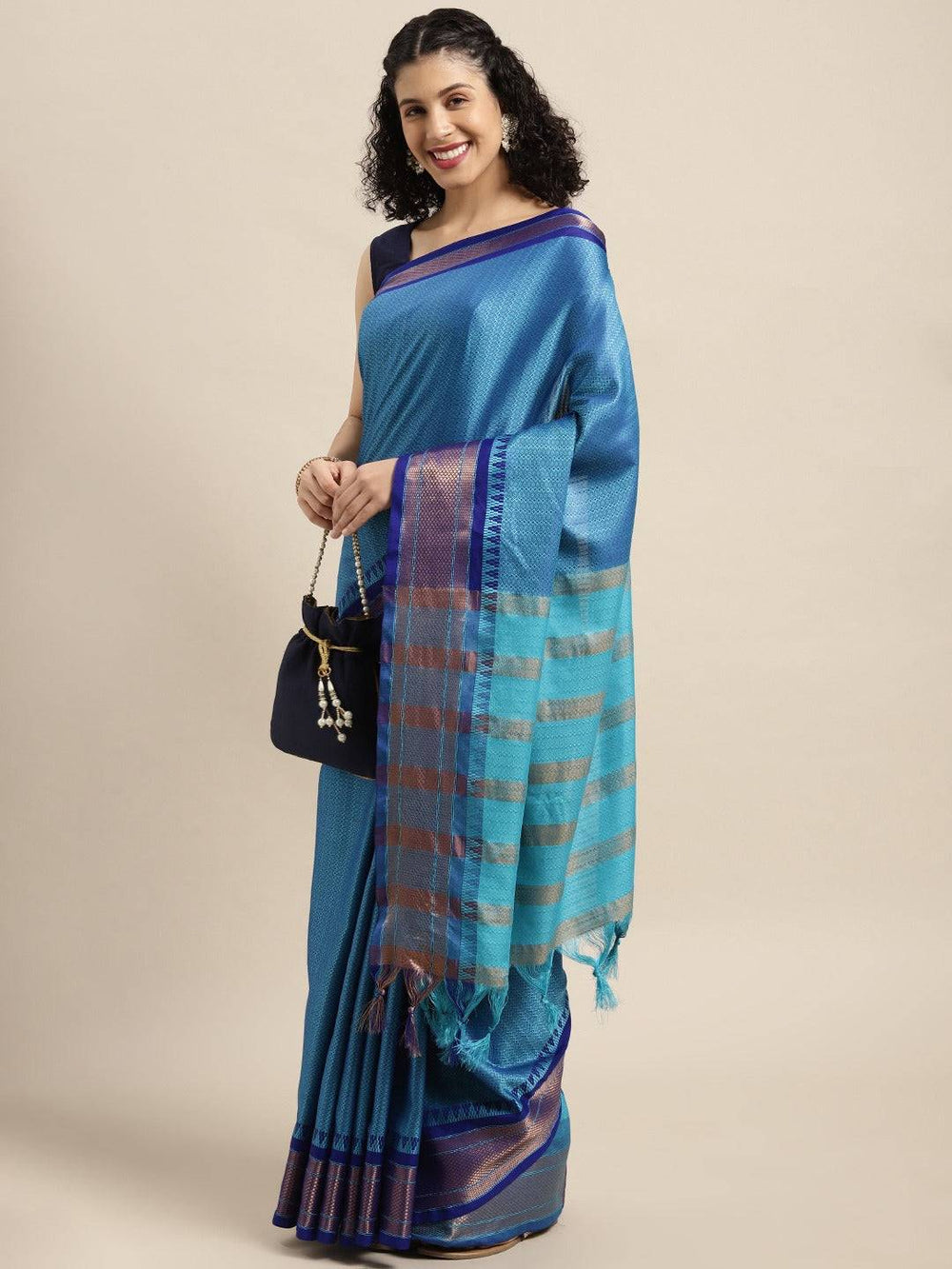 Uppada Cotton Silk Saree With Self Butti