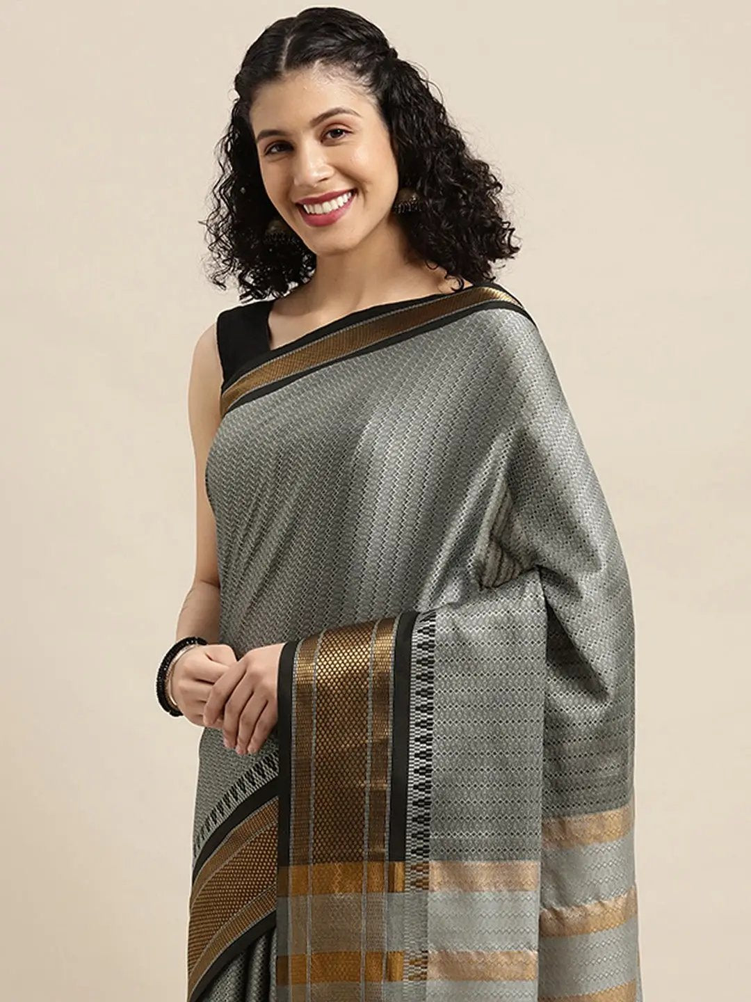 Uppada Cotton Silk Saree With Self Butti