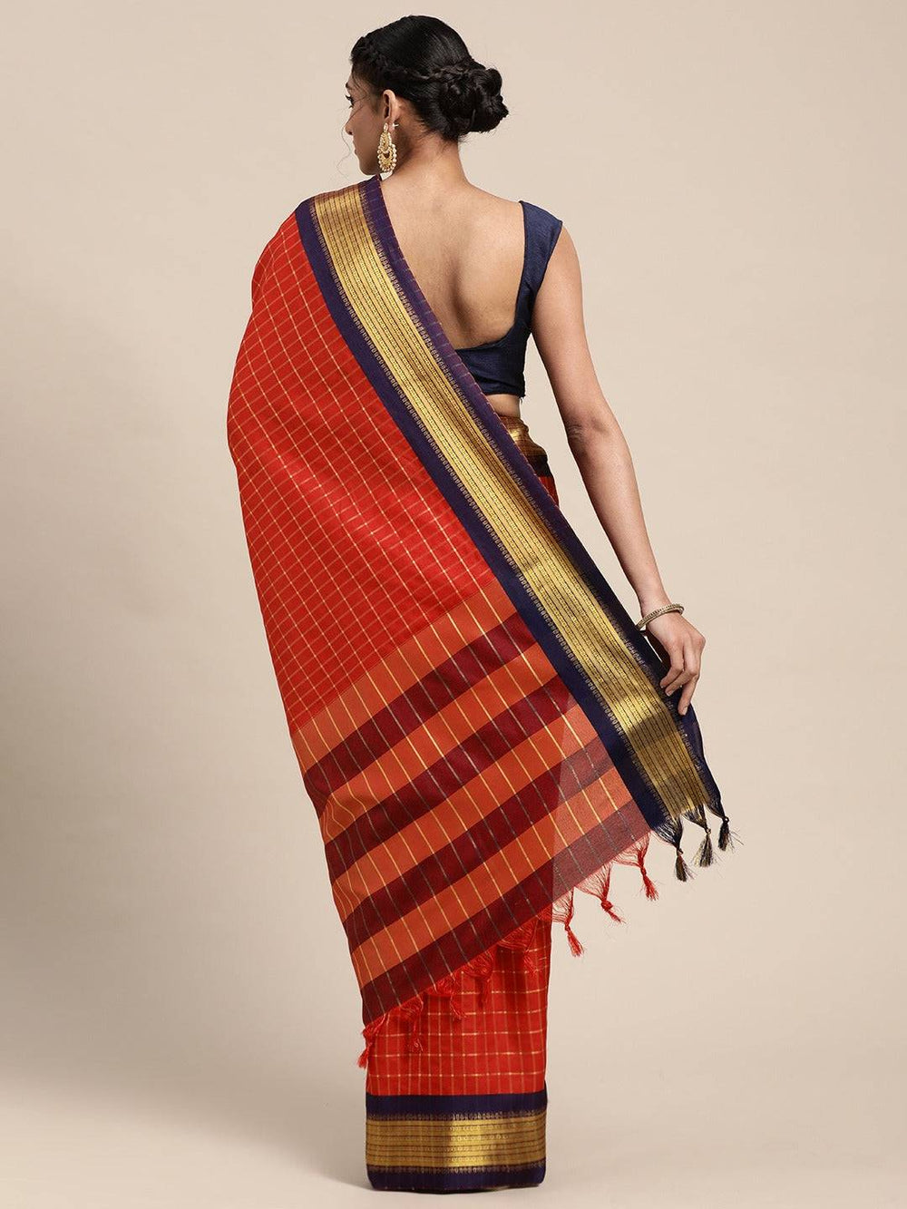 Uppada Cotton Silk Saree With Self Butti