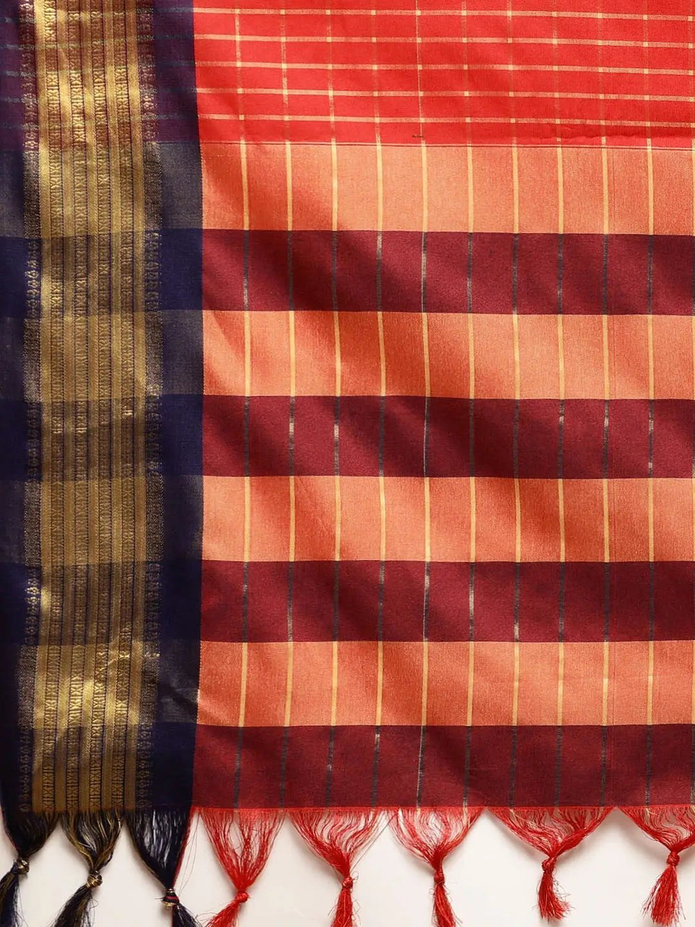 Uppada Cotton Silk Saree With Self Butti
