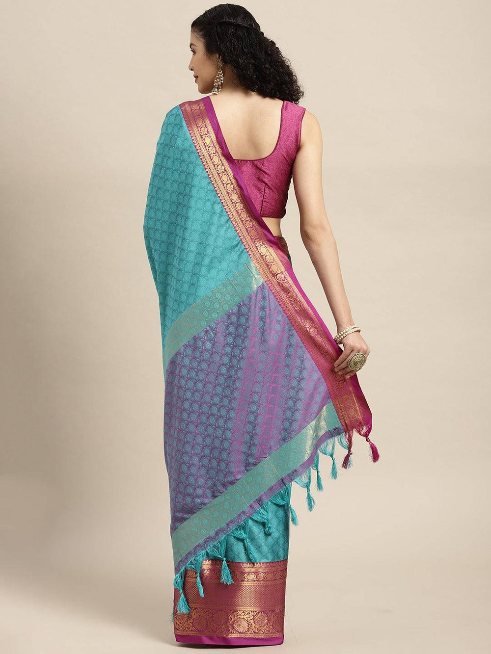 Uppada Cotton Silk Saree With Self Butti
