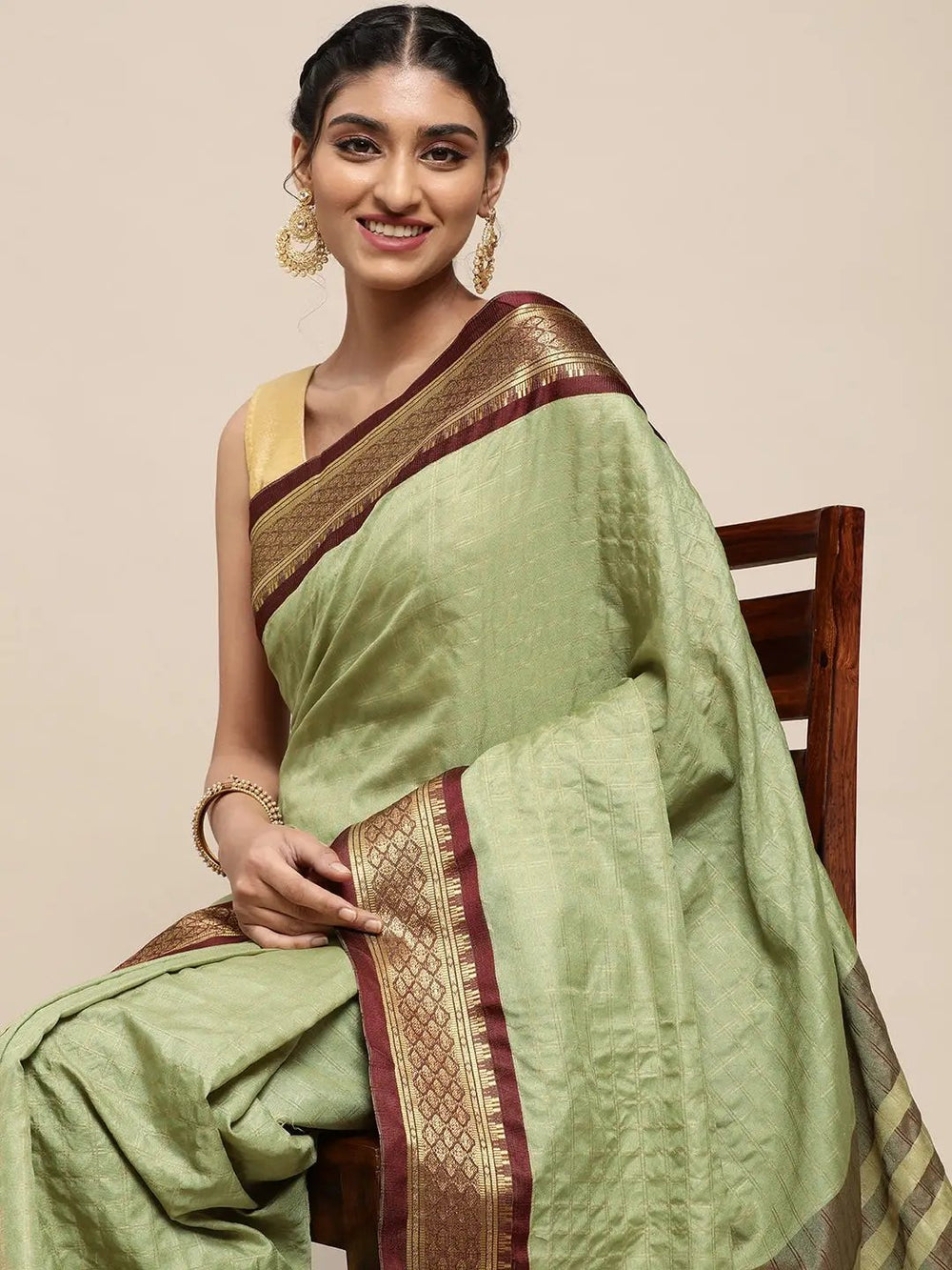 Uppada Cotton Silk Saree With Self Butti