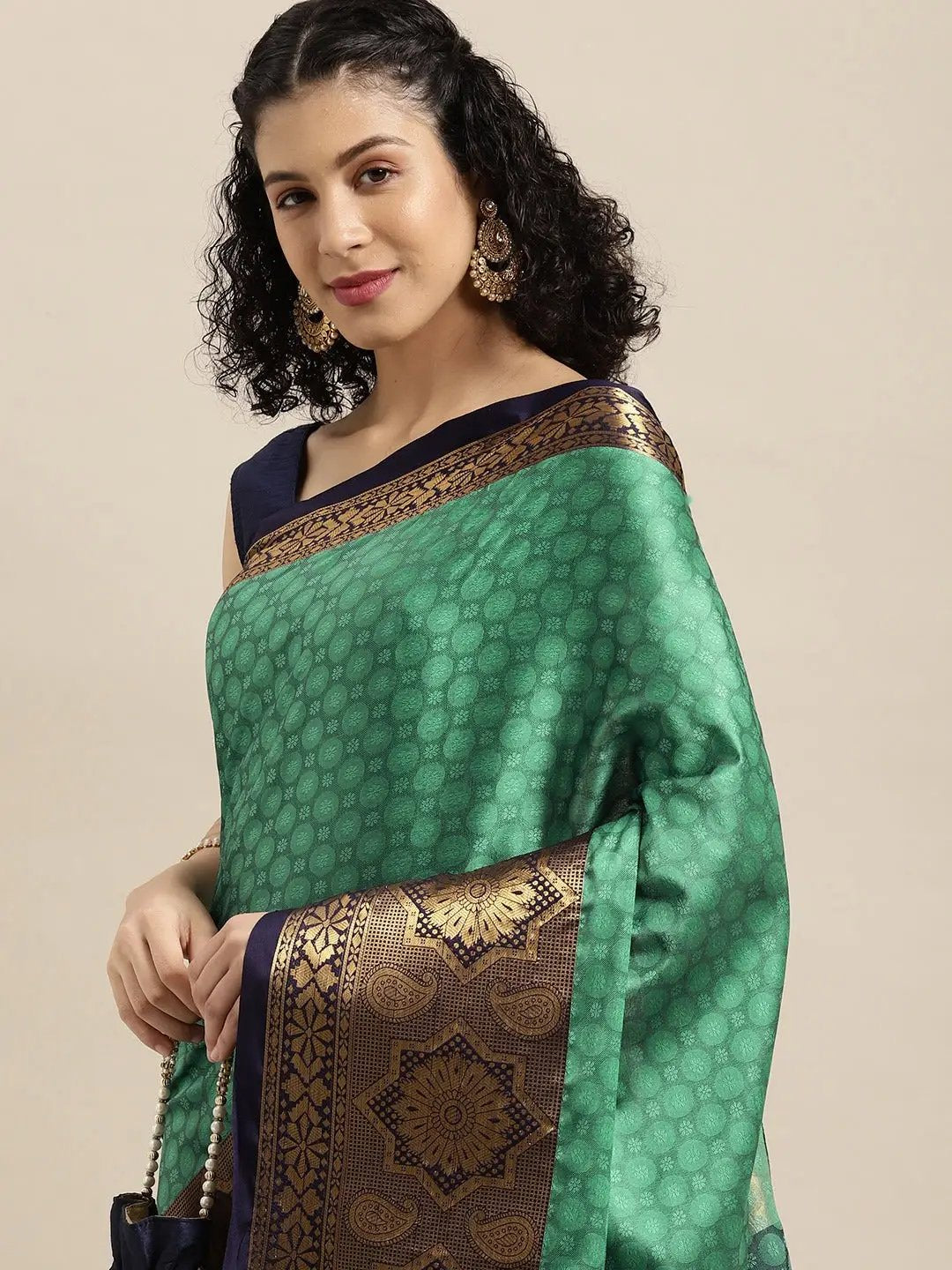Uppada Cotton Silk Saree With Self Butti
