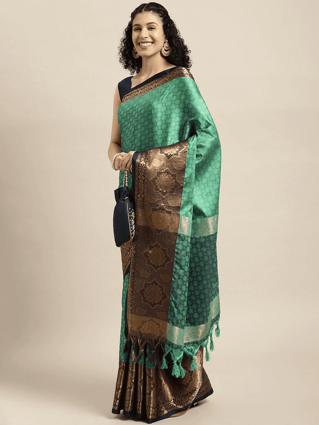 Uppada Cotton Silk Saree With Self Butti