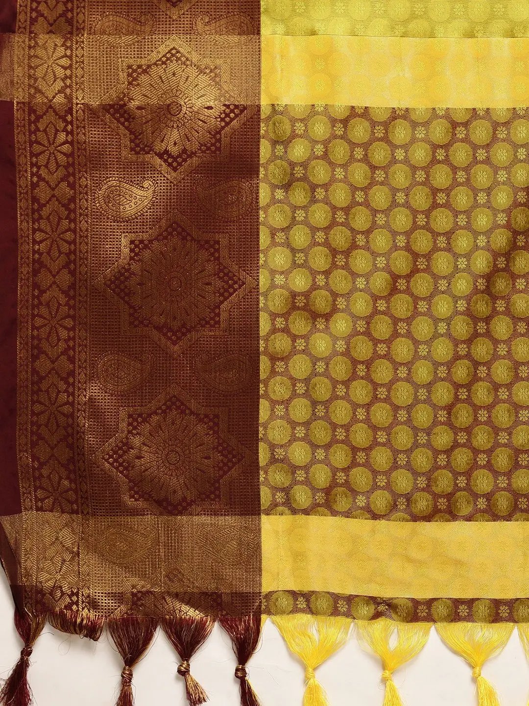 Uppada Cotton Silk Saree With Self Butti