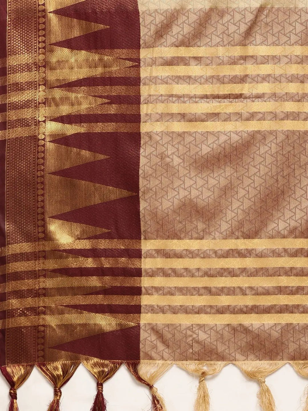 Beautiful Banarasi Silk Saree With Geometric Print
