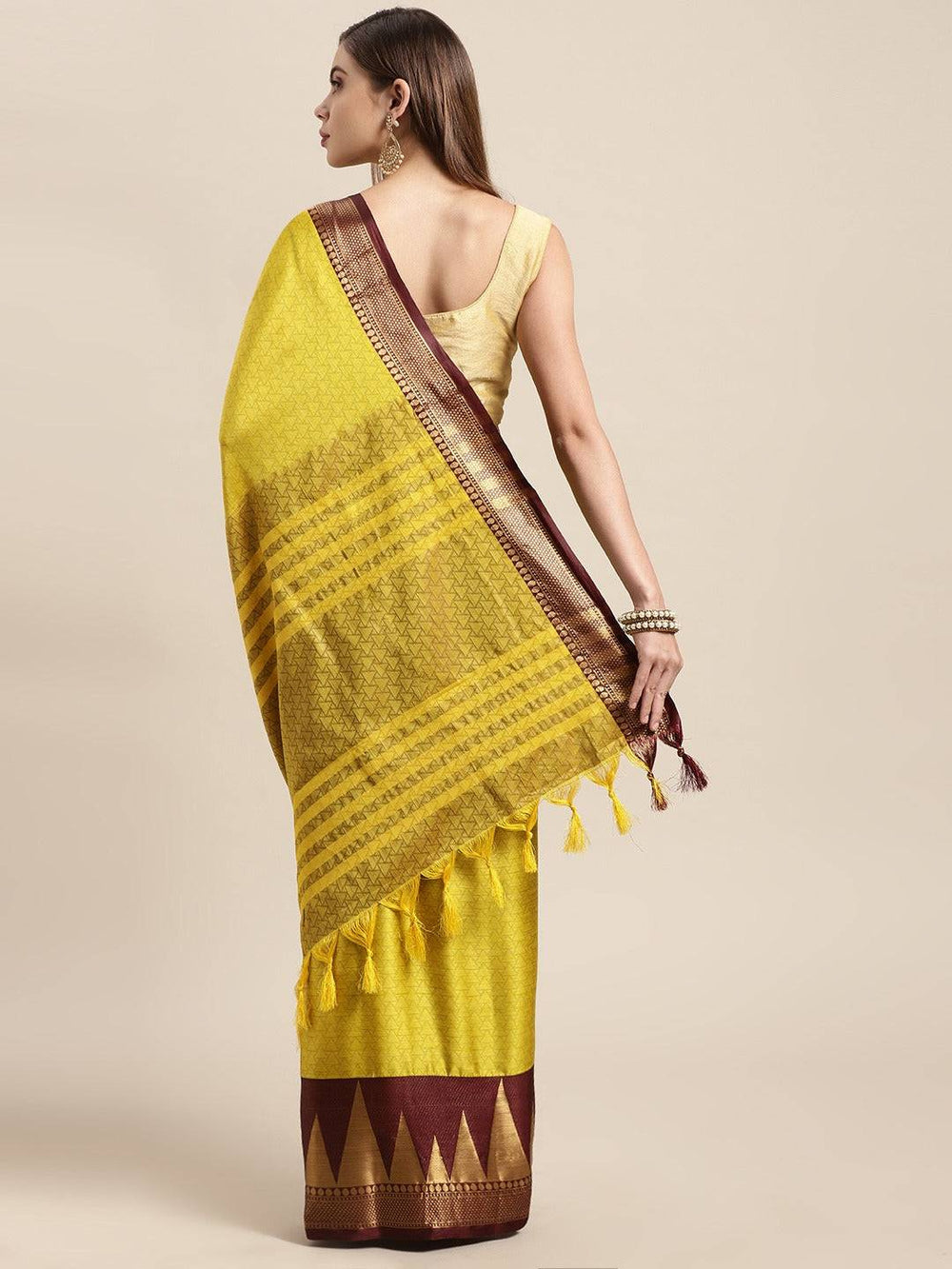 Self Butti Uppada Cotton Silk Saree at Vastranand.