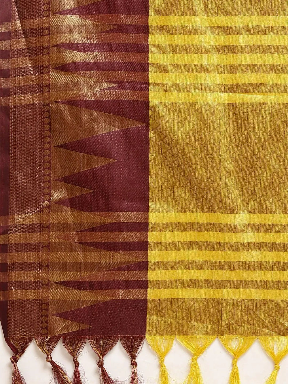 Self Butti Uppada Cotton Silk Saree at Vastranand.