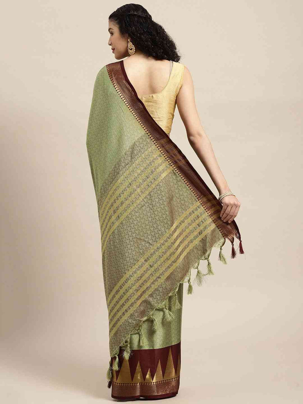Self Butti Uppada Cotton Silk Saree at Vastranand.