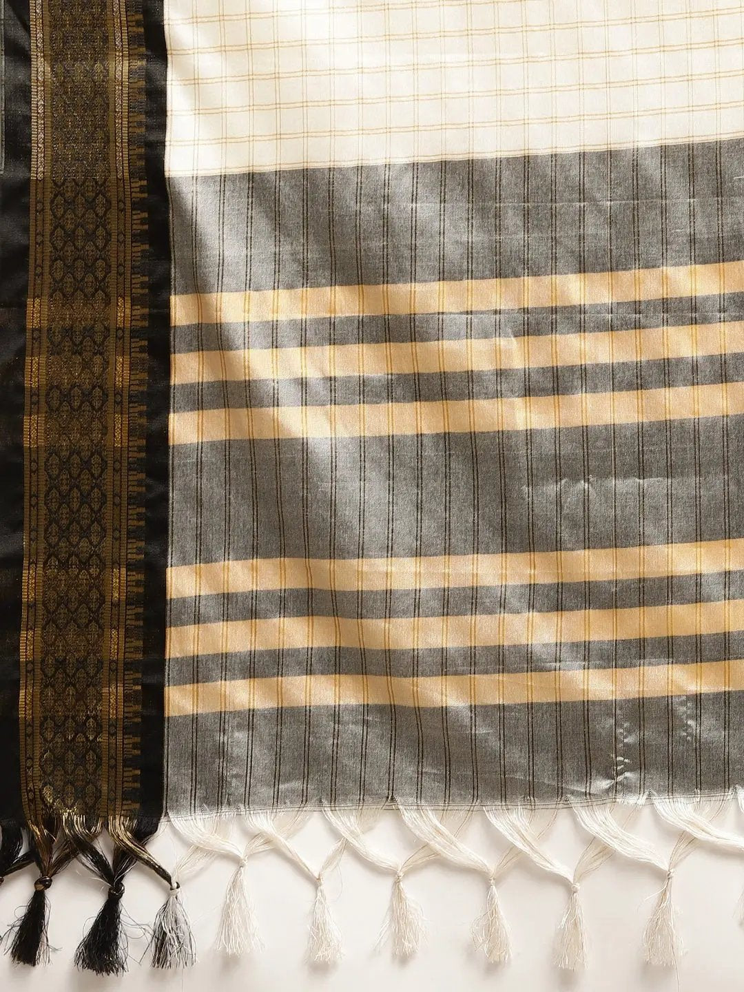 Self Butti Uppada Cotton Silk Saree at Vastranand.