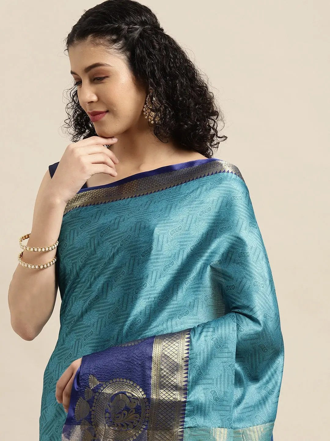 Self Butti Uppada Cotton Silk Saree at Vastranand.