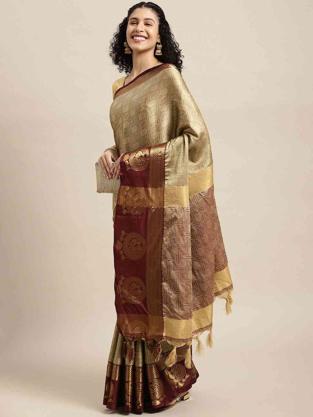 Self Butti Uppada Cotton Silk Saree at Vastranand.