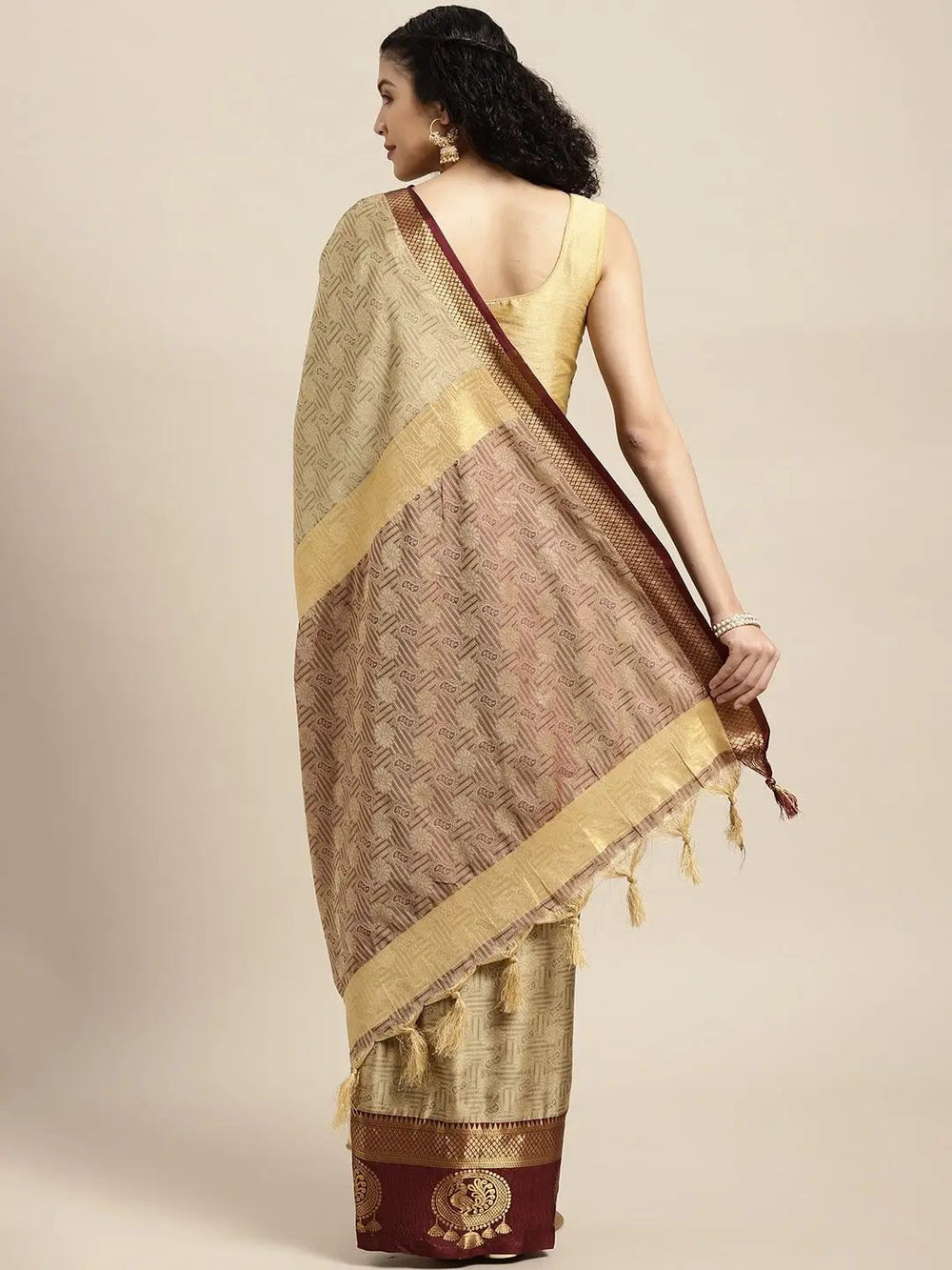 Self Butti Uppada Cotton Silk Saree at Vastranand.