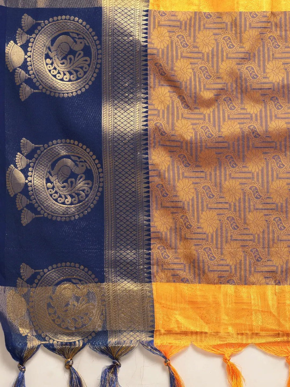 Uppada Cotton Silk Saree With Self Butti