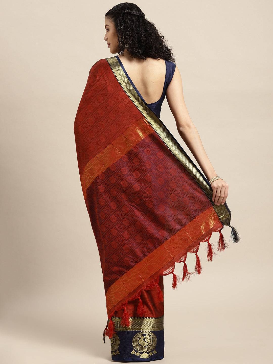 Uppada Cotton Silk Saree With Self Butti