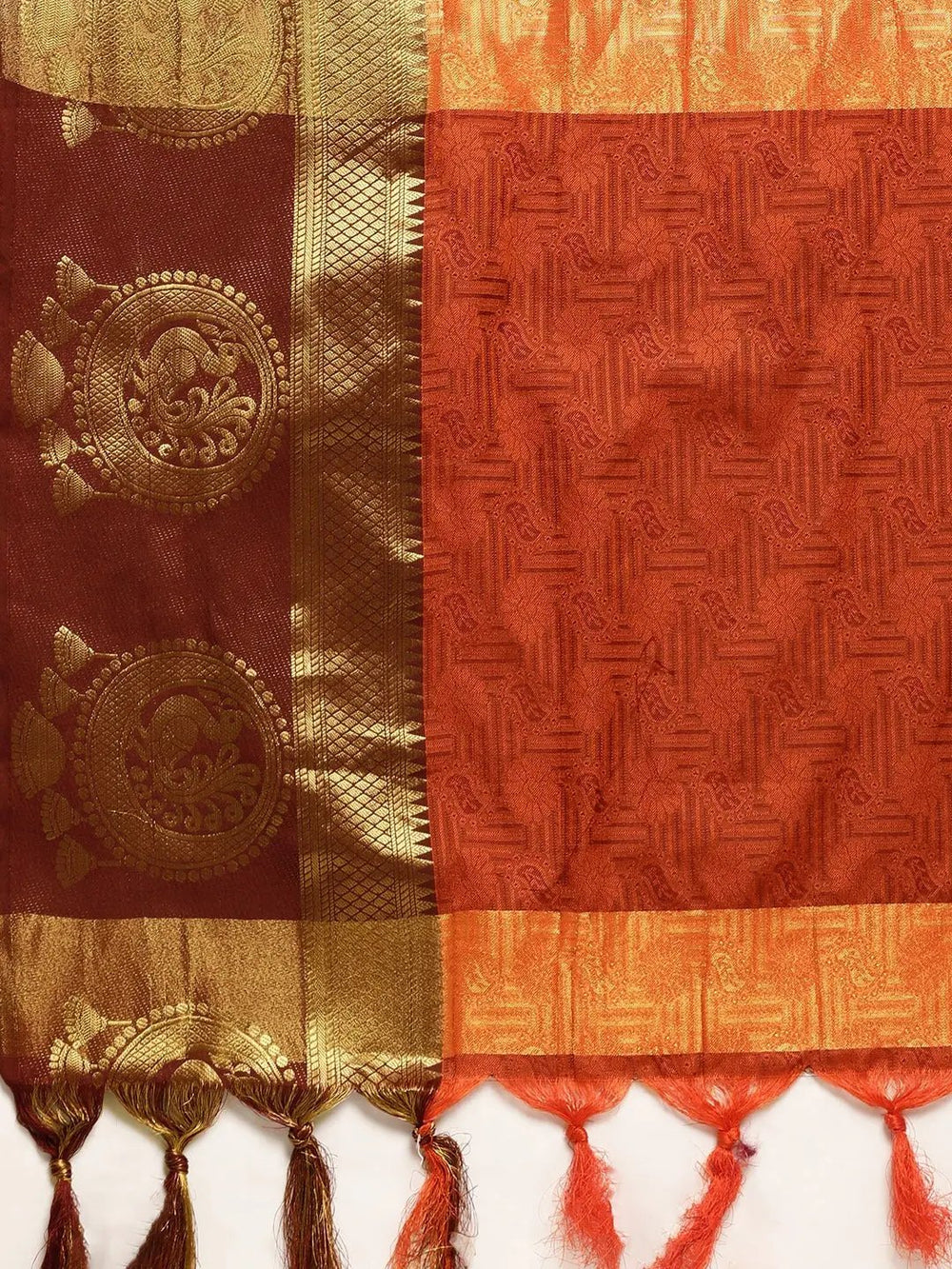Uppada Cotton Silk Saree With Self Butti