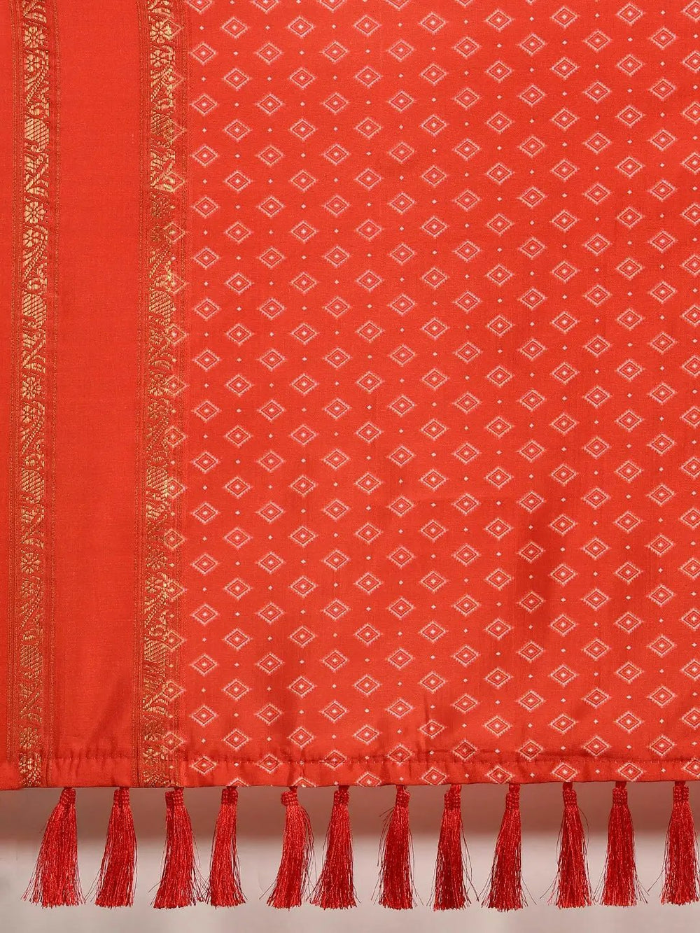 Lastest Flower Digital Print Soft Silk Saree