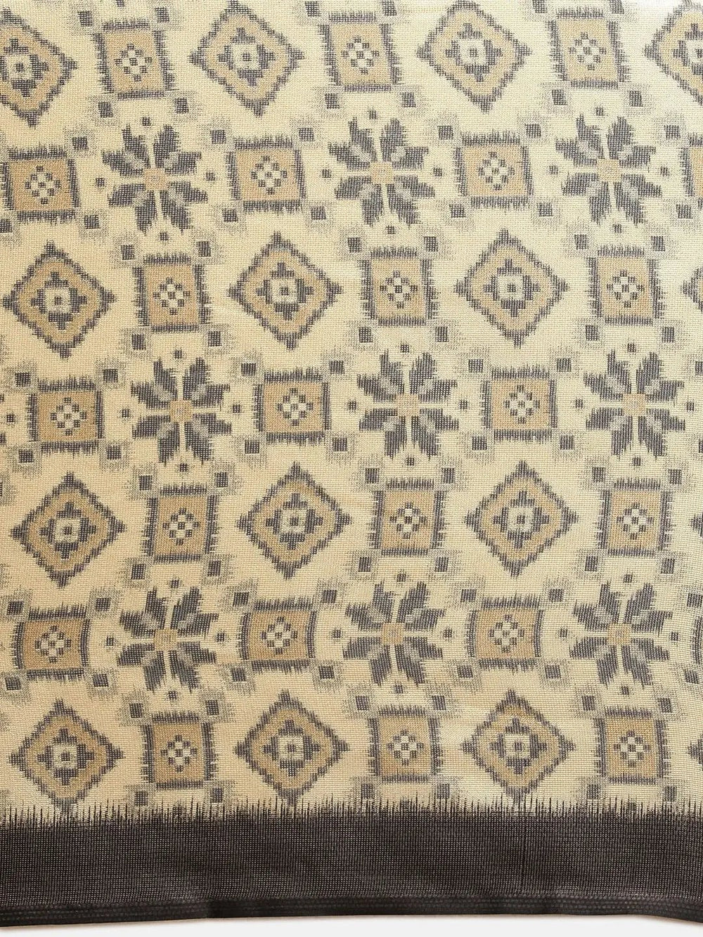 Stylish Patola Silk Saree With Ethnic Motifs Work