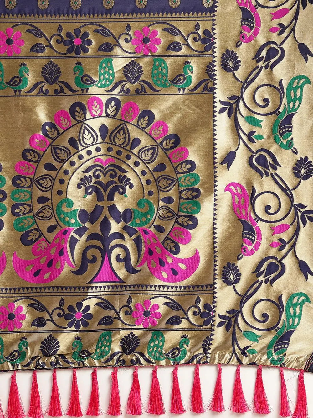  Exclusive Banarasi Silk Saree With Woven Design