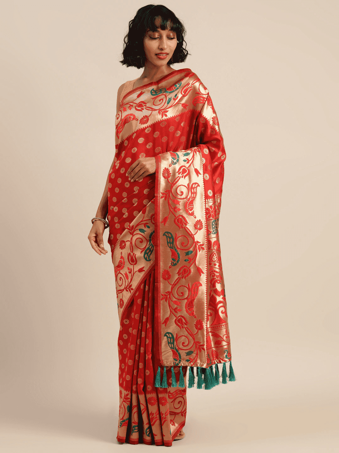 Beautiful Banarasi Silk Saree with Woven Design