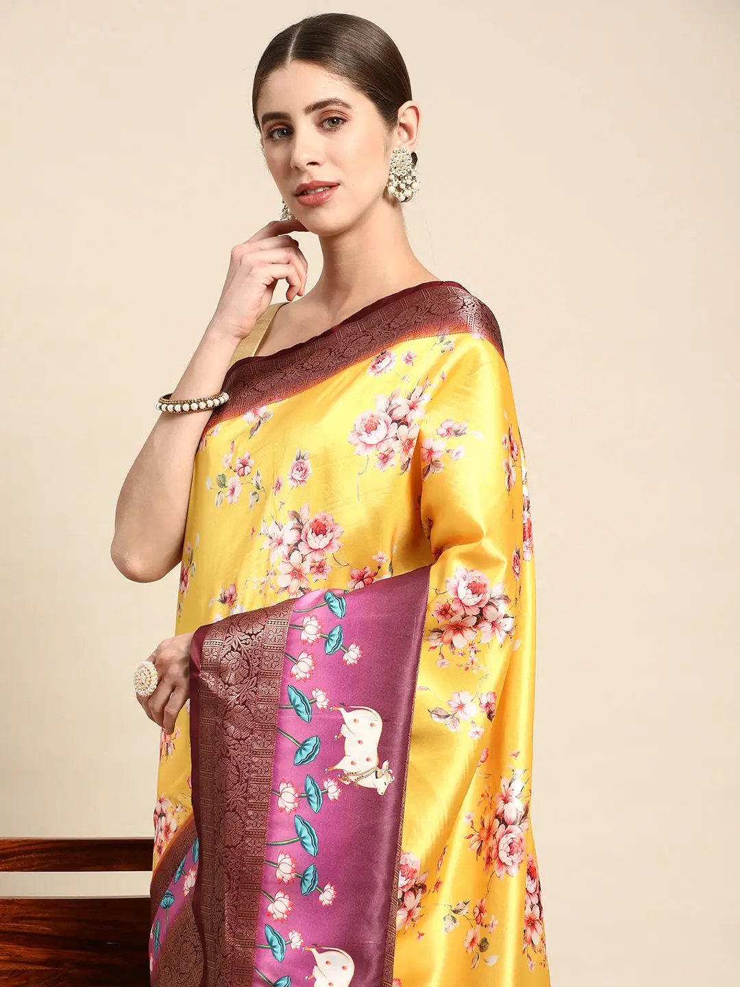 Soft Gadhwal Patti Woven Flower Pichwai Print Banarasi Saree