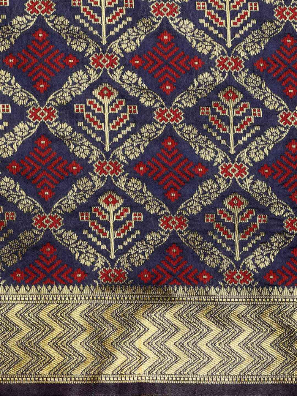 Beautiful Patola Silk Saree With Zari Border