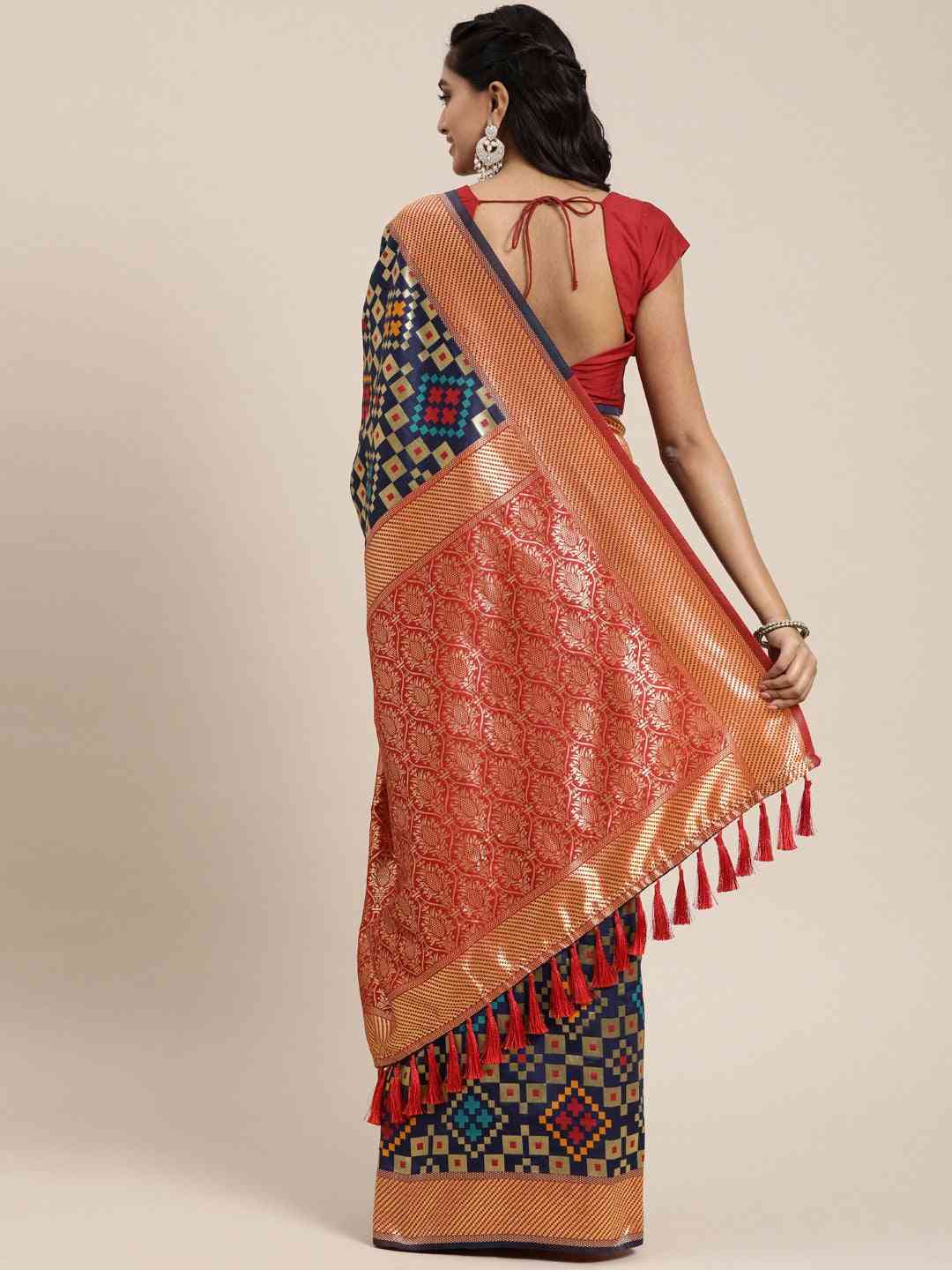 Beautiful Patola Silk Saree with Woven Design & Zari Border